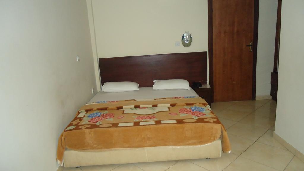 Wadoma Royale Hotel Kumasi Kamer foto
