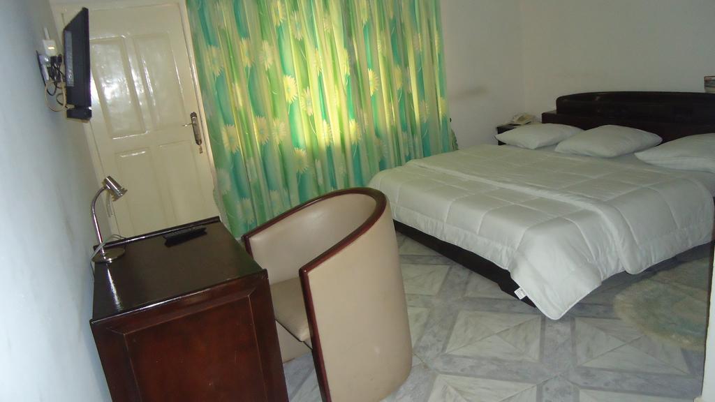 Wadoma Royale Hotel Kumasi Kamer foto