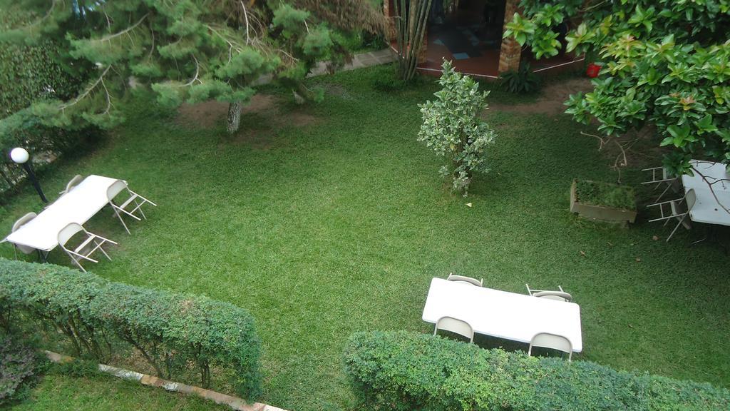 Wadoma Royale Hotel Kumasi Buitenkant foto