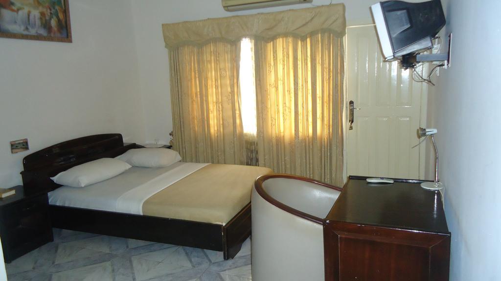 Wadoma Royale Hotel Kumasi Kamer foto